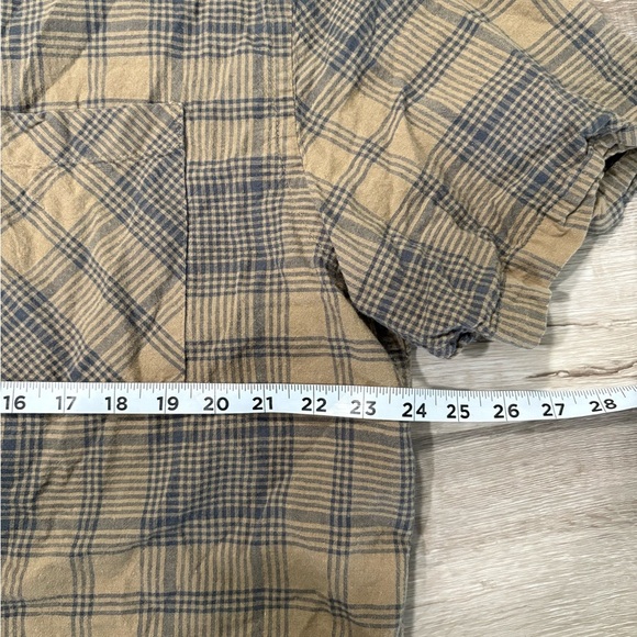 Men's Brown Plaid Short Sleeve Shirt - Picture 4 of 6